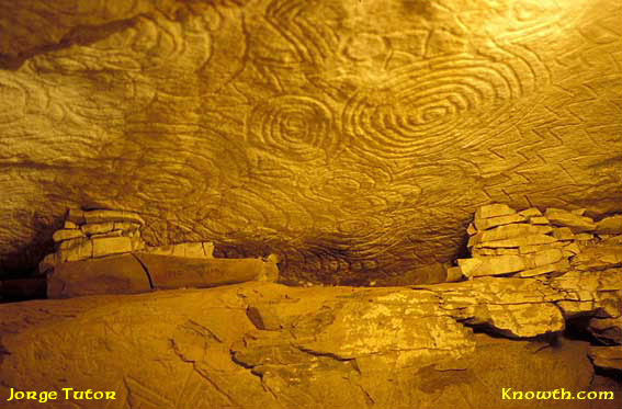 New Grange - Roof stone in the east recess off the main chamber