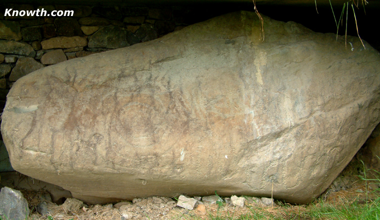 Knowth Kerbstone 25 - K25